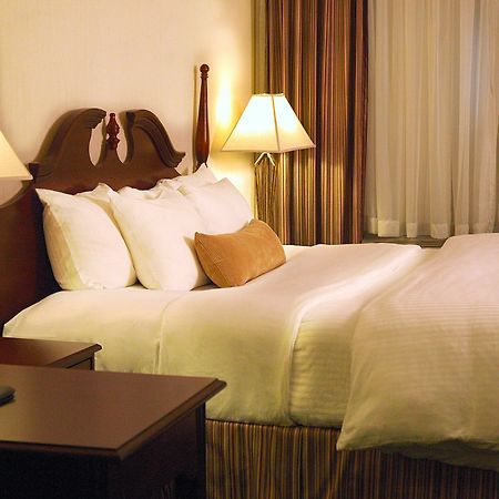 Ambassador Hotel 서드베리 외부 사진